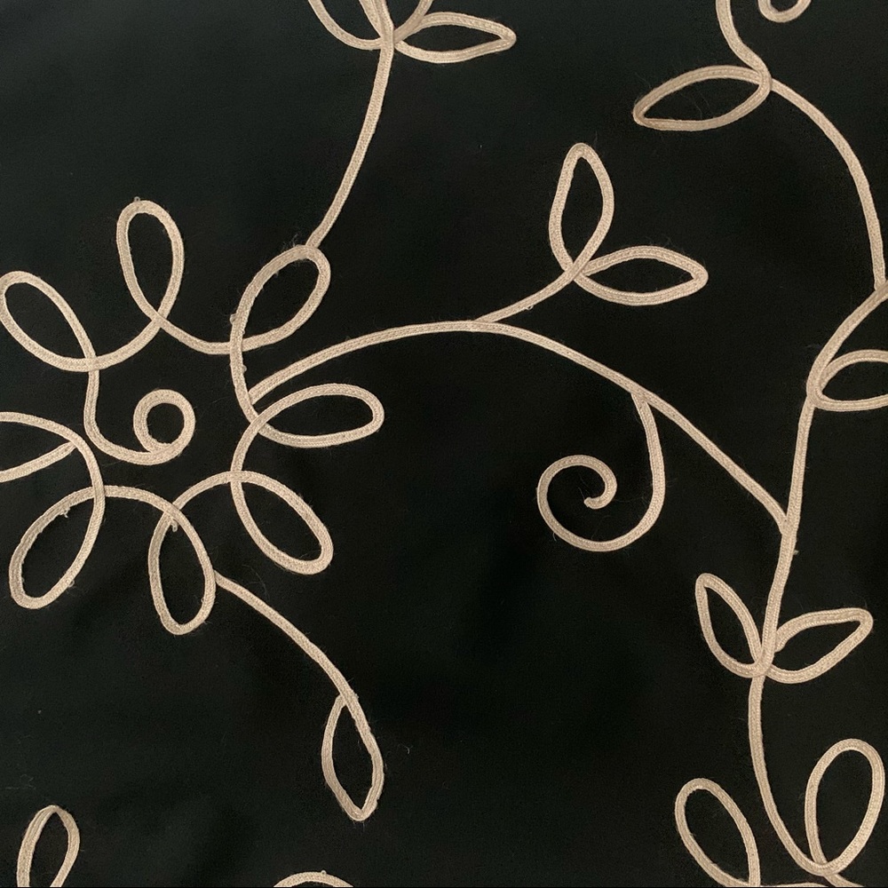 Loft Skirt - Picture 2 of 7